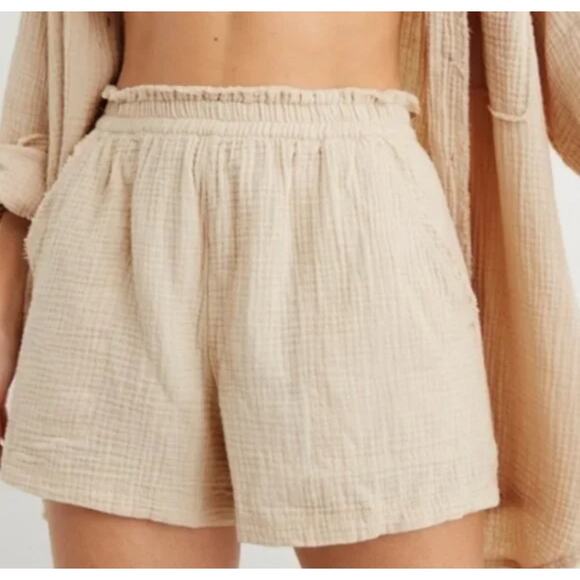 Aerie Pants - Aerie High Waisted Pool-To-Party Linen Cotton shorts, tan, Size Small